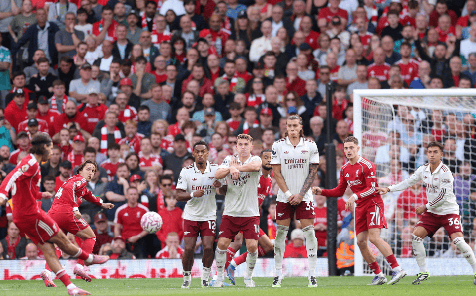 利物浦1-0国米，索博斯洛伊点射绝杀，科纳特破门被吹（索博斯洛伊点球绝杀、科纳特进球无效，利物浦1-0力克国米）