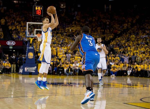 卡恩：如果卡尔延续良好状态，他在德国队站稳脚跟并不难（卡恩称卡尔若保持良好状态，坐稳德国队位置不成问题）