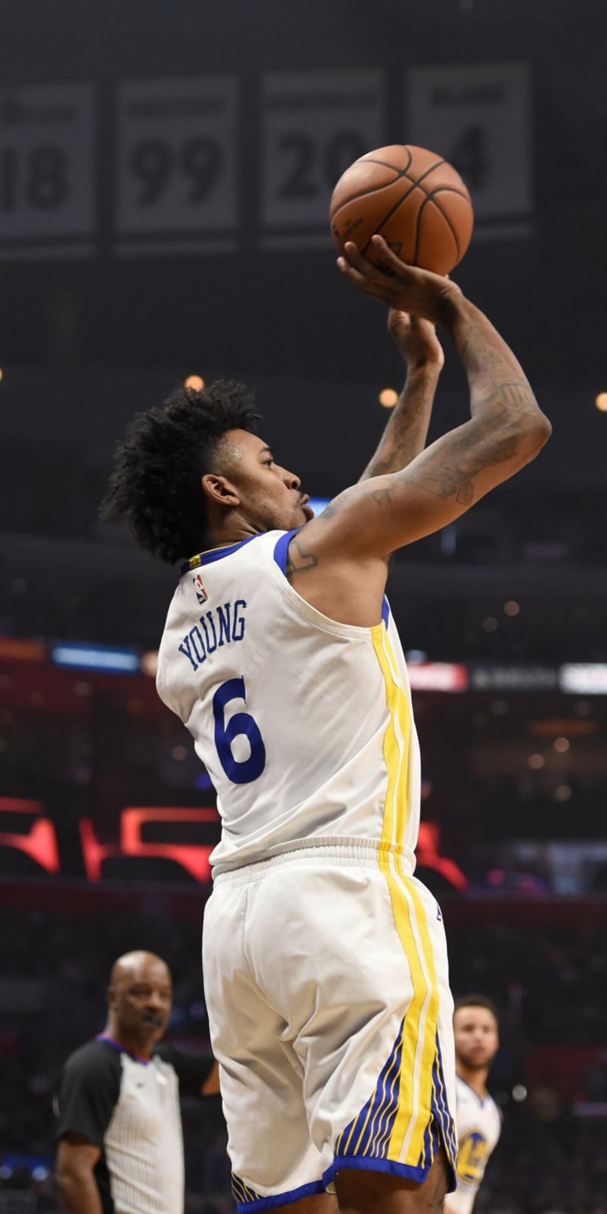 日媒：远藤航、久保建英等人在球场训练，镰田大地因疲劳单练（日媒：远藤航、久保建英等合练，镰田大地因疲劳单独训练）