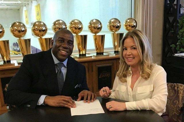 前锋训练中展现惊人速度，状态迅速回升（前锋训练场飙出惊人速度，状态回暖神速）