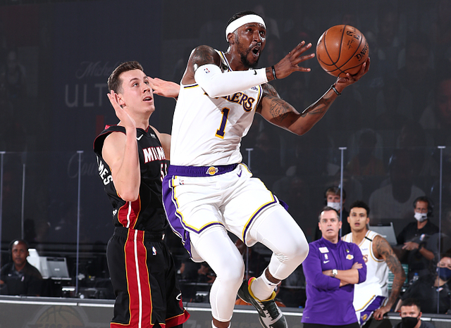 海伦芬主帅：对鹿特丹进球可能会很难，这支球队很难对付（海伦芬主帅：攻破鹿特丹球门不易，对手相当难缠）