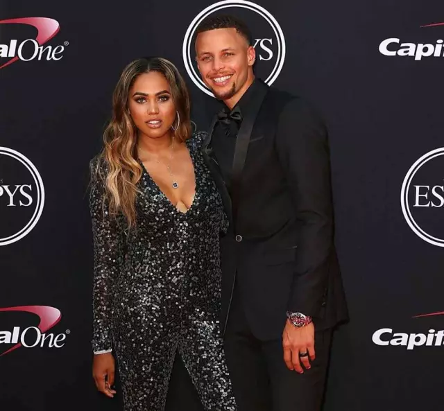 跟队记者：国米已经与16岁边锋杰齐达成续约协议（队记：国米已与16岁边锋杰齐完成续约）