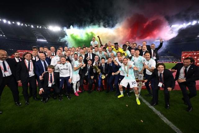 杨瀚森转正迎重大突破，雄鹿寻求交易罗威+格兰特，开拓者迎巨变（杨瀚森转正迎里程碑突破，雄鹿谋划打包罗威与格兰特，开拓者或将大变天）